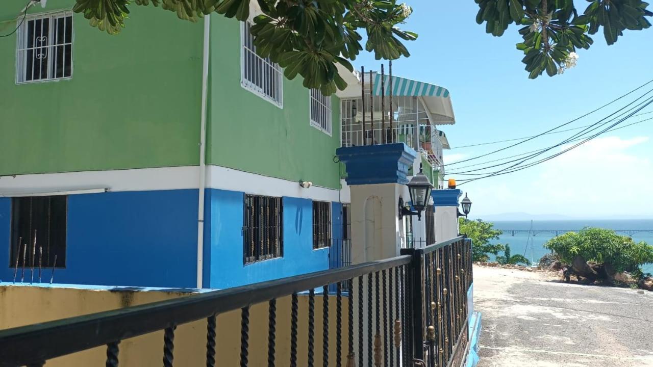 Apto 2Habitaciones Con Aire Y Vista Al Malecon De Samana Extérieur photo